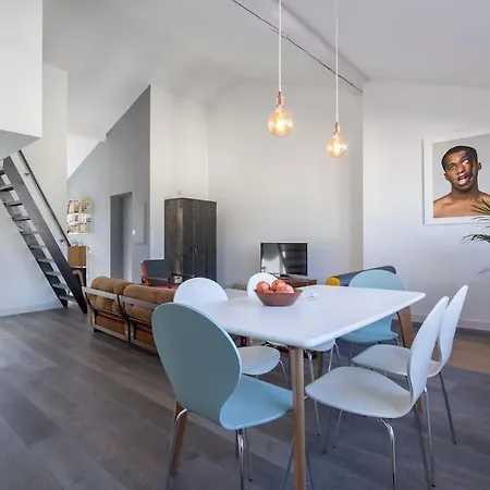 Quiet Loft In The City Center W/ Balcony Lejlighed *